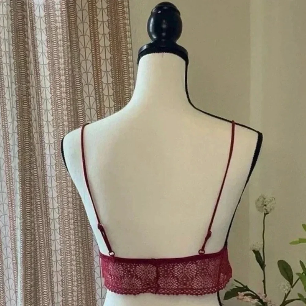 Victoria’s Secret Red Bohemian Lace Bralette Padded Bra Top - Medium